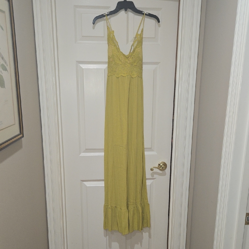 Justify Mustard Lace Maxi Dress